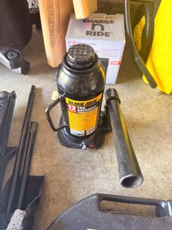 Black Jack 12 Ton Hydraulic Bottle Jack