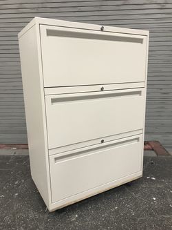 Filing Cabinet - 3 Drawer Individual Locking 30" wide #31