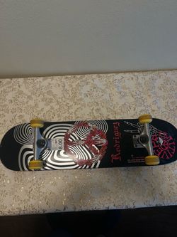 Rodriguez Complete Skateboard 8.00 almost new