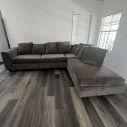 Sofa/ couch 