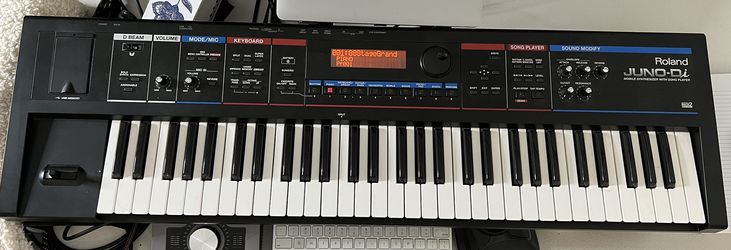 Roland Juno Di Keyboard for Sale in Los Angeles, CA - OfferUp