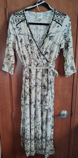 Woman's Dress Size M