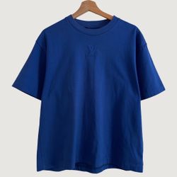     Authentic LV Blue T-Shirt – Excellent Condition Size M