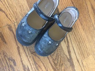 Kids shoes size 11 cat and jack