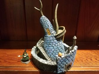 NBC Nightmare Before Christmas Hawthorne Village Collection Antlers House & Mr Hyde Disney