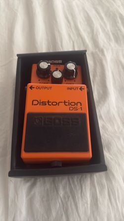 Boss DS-1 Distortion Guitar Pedal