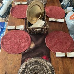 Table Setting Decor/Utensils 