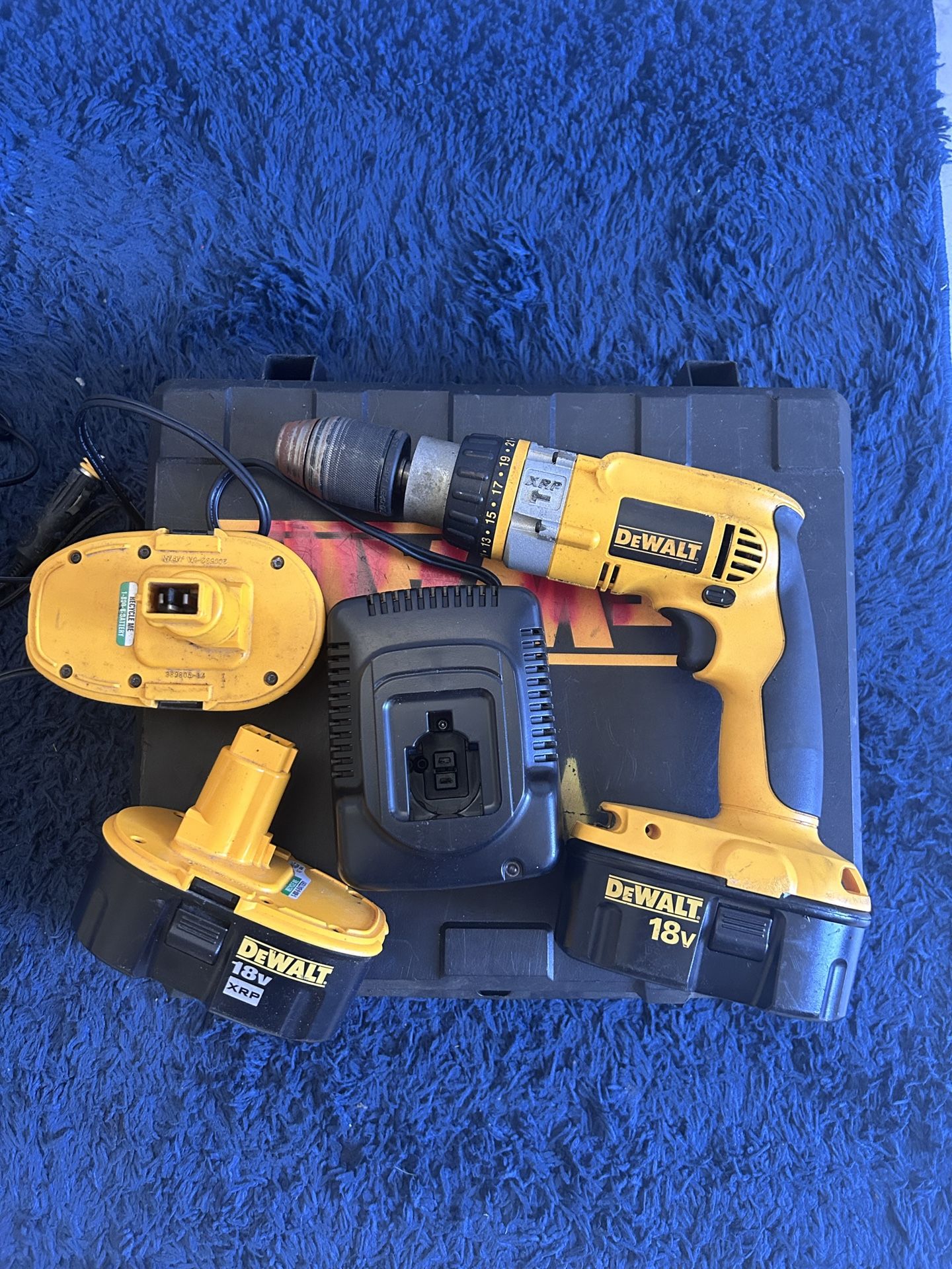 Battery Drill With Charger And 3 Batteries 