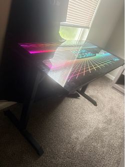 Gaming table