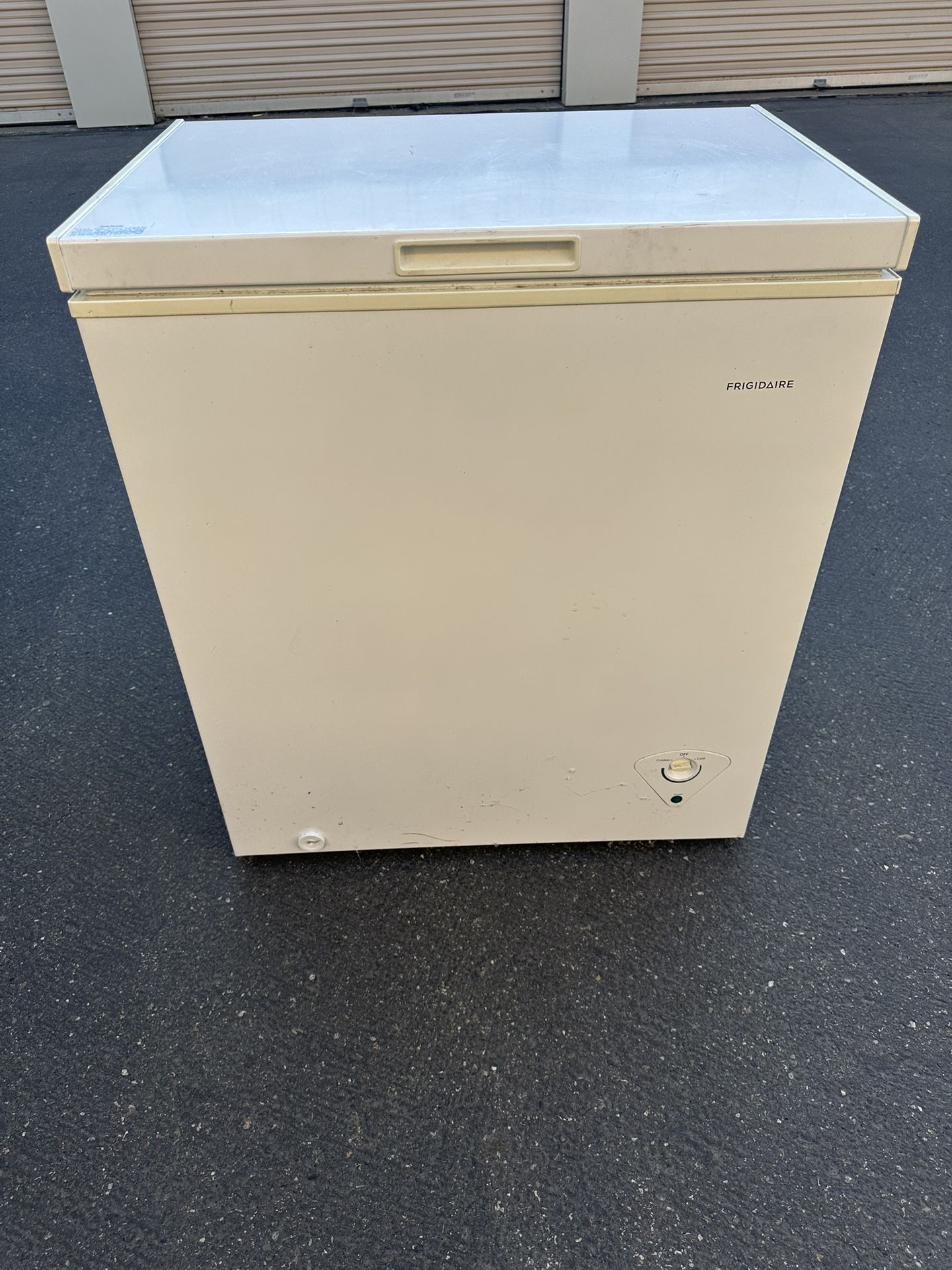 Frigidaire Chest Freezer