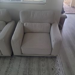 Beautiful 1 Seater Couch!!!