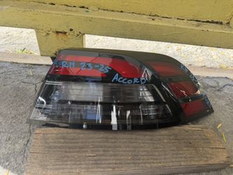 2023-2025 HONDA ACCORD RH TAIL LIGHT OEM
