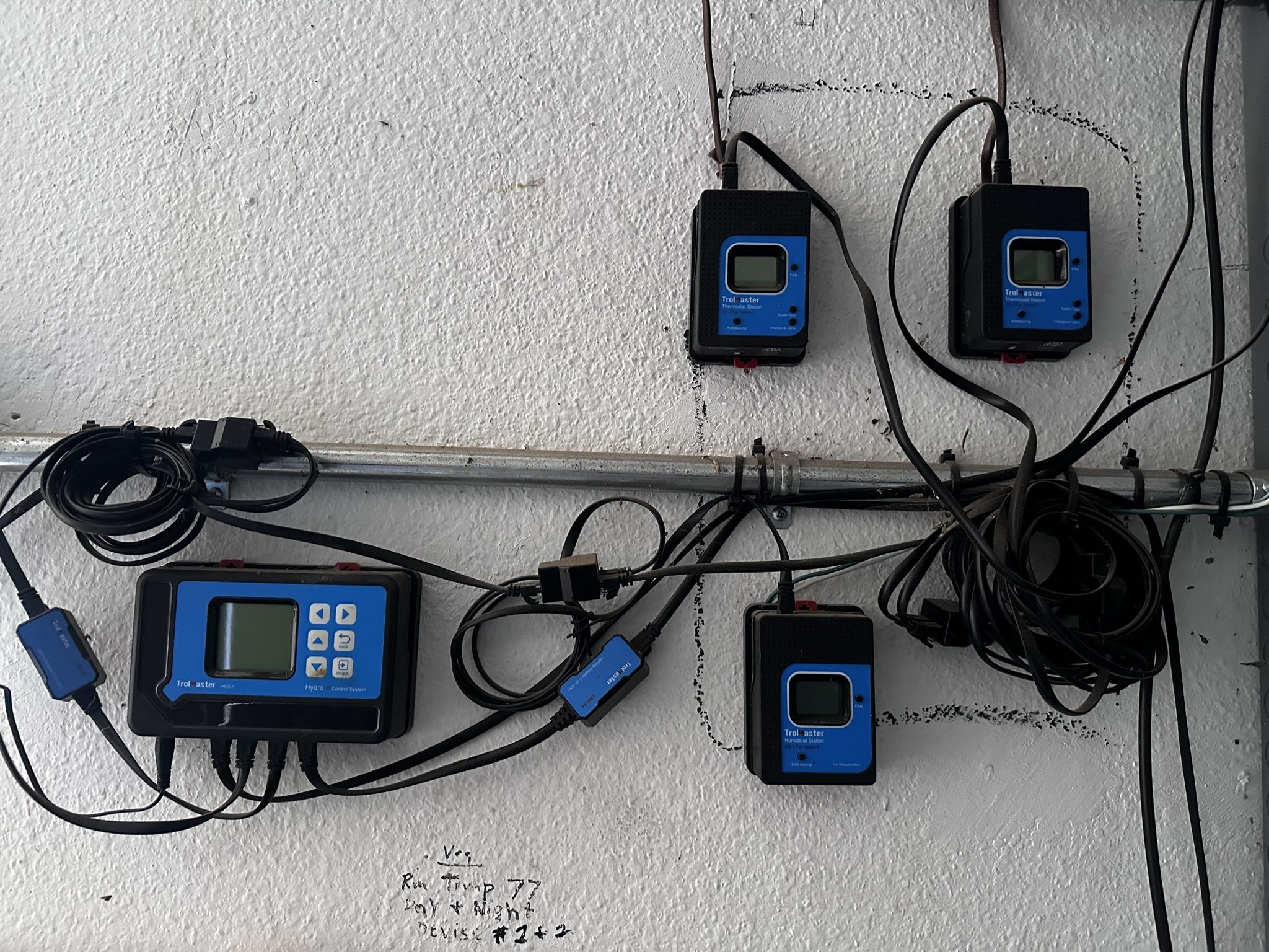 Grow Equipment Up For Grabs Not Free