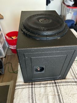 12” Massive audio Gt122 & box 22”x13.50”x15.00”  cover removed to show subwoofer please look @ all pictures