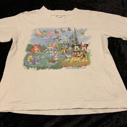 Boys Small Vintage 80s Magic Kingdom Disneyworld Tshirt