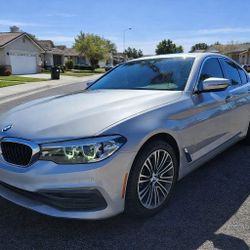 2019 BMW 5 SERIES 