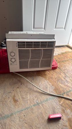 G&E AIR CONDITIONER