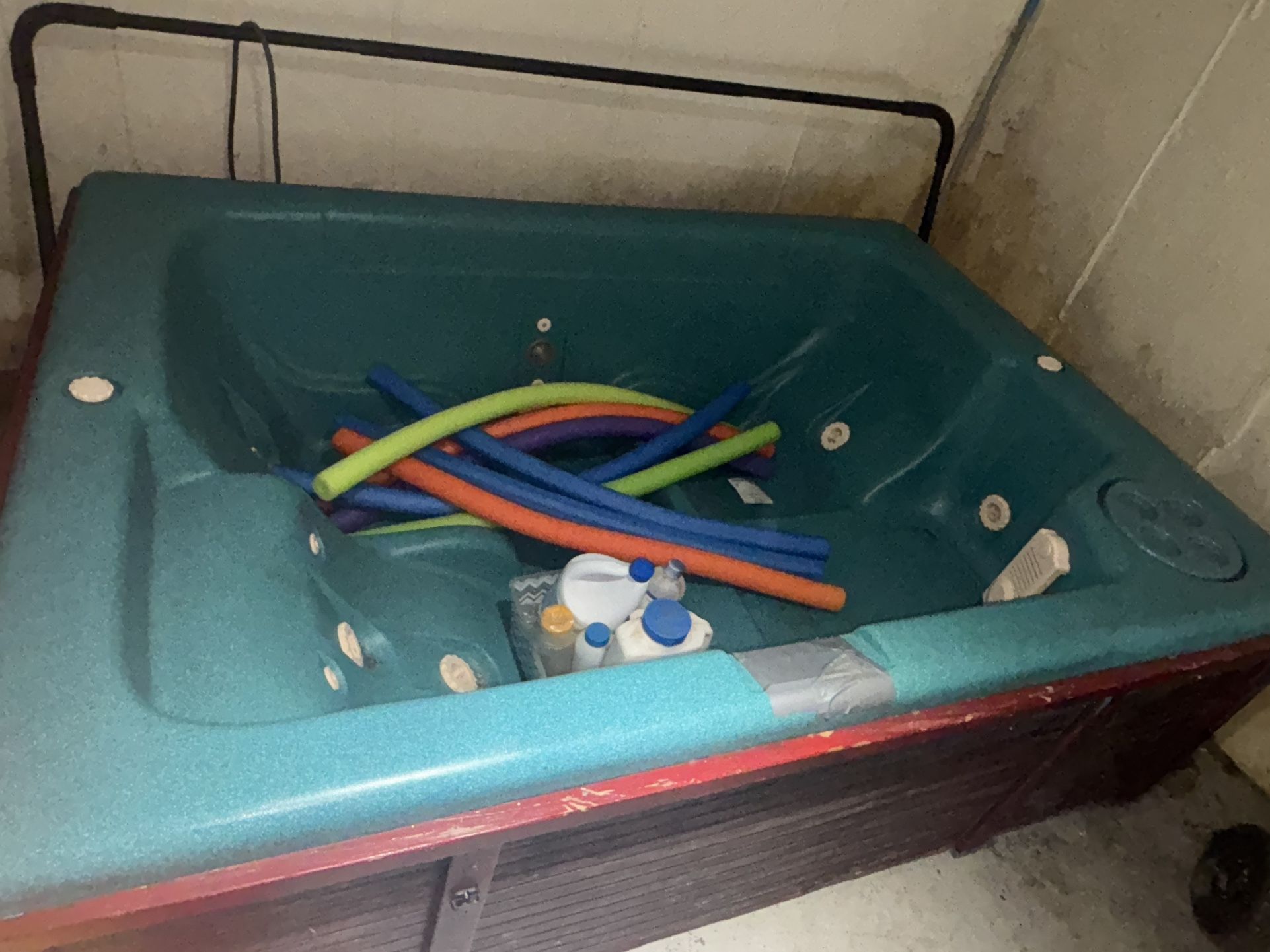 Hot tub