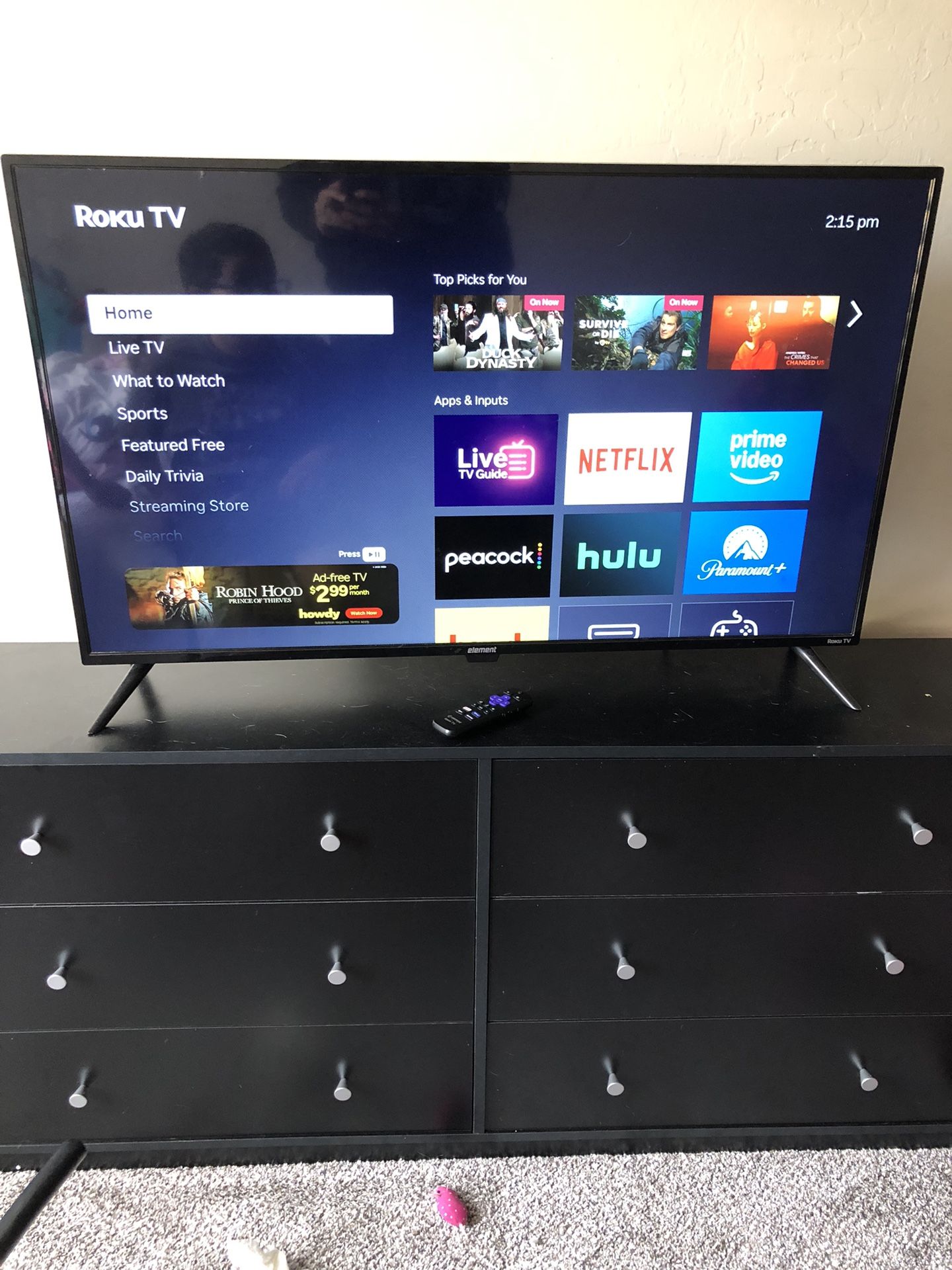 TV (Roku Element) 36 Inch for Sale in Mesa, AZ - OfferUp
