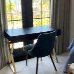 Black Desk —-$140 OBO … Needs To Bemoved By 6/23