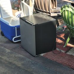 Whirlpool Mini Fridge