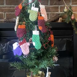 Christmas Mini Mittens Ornaments 