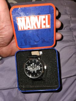 Marvel The Punisher Watch with Tin Case