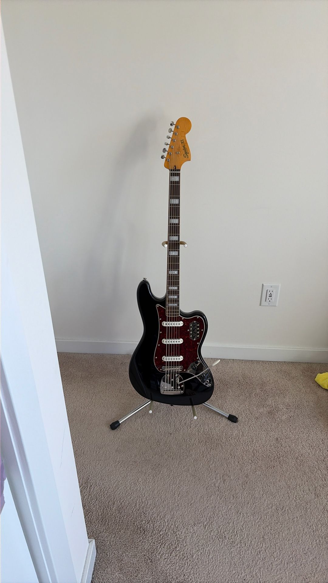 Squier Classic Vibe Bass VI