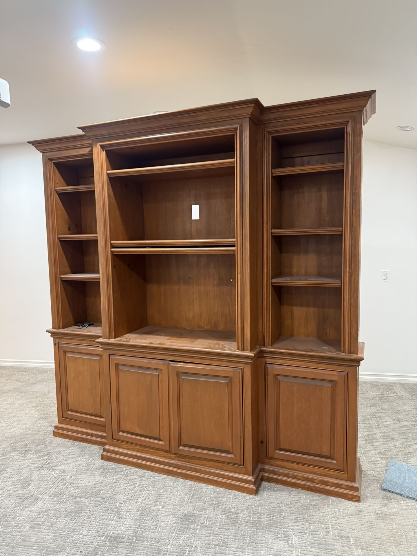 7.5 X 7.5 Bureau