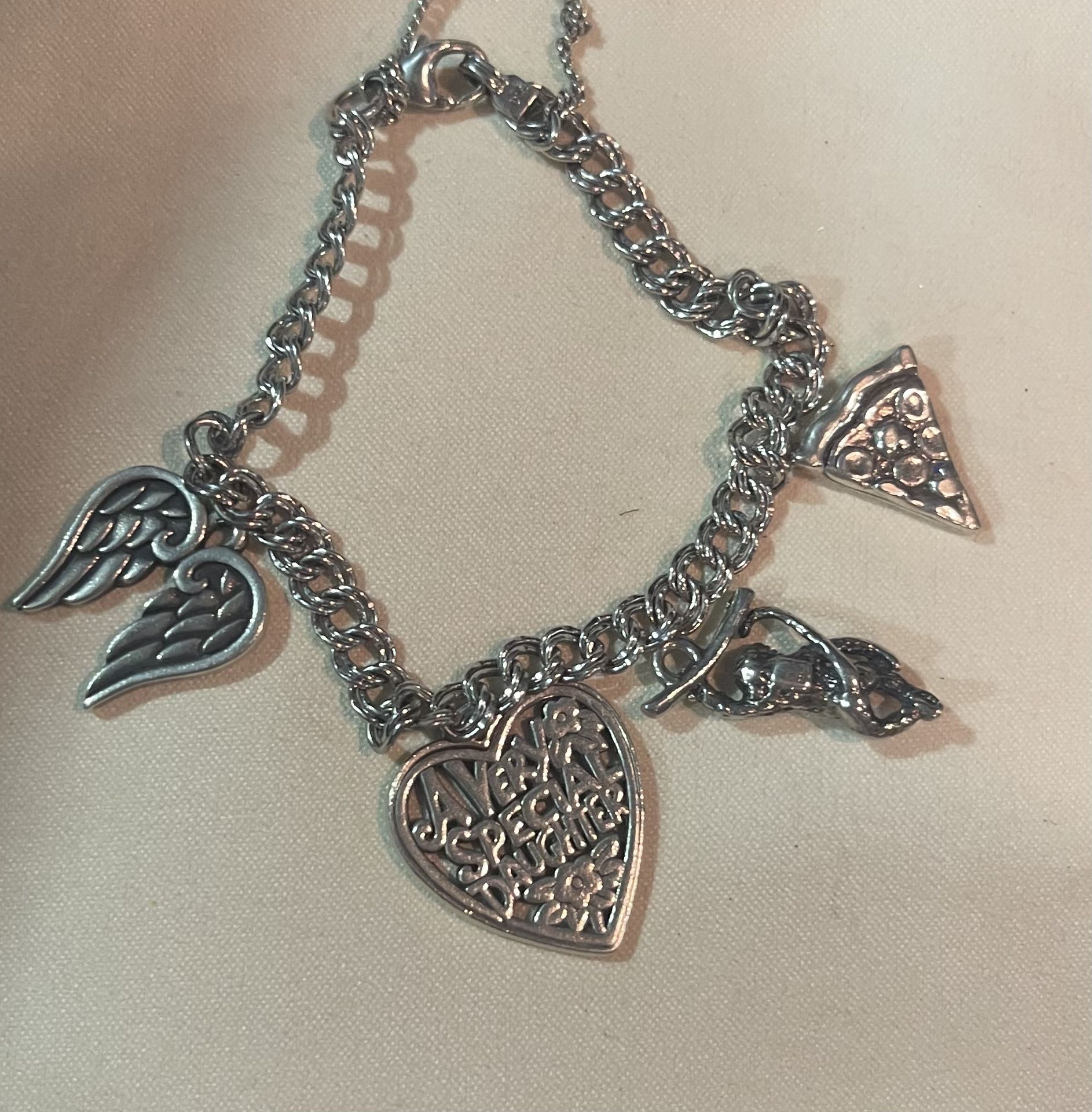 Brand New James Avery Bracelet With 4 Charms