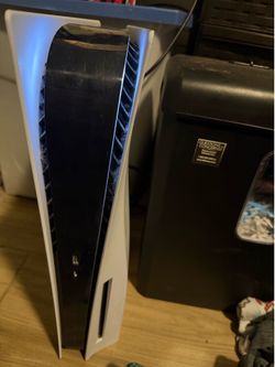 PS5 Disc with controller