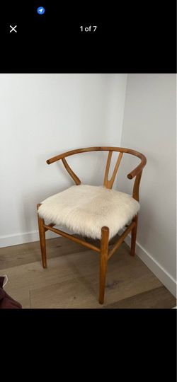 Wishbone Fur Chair