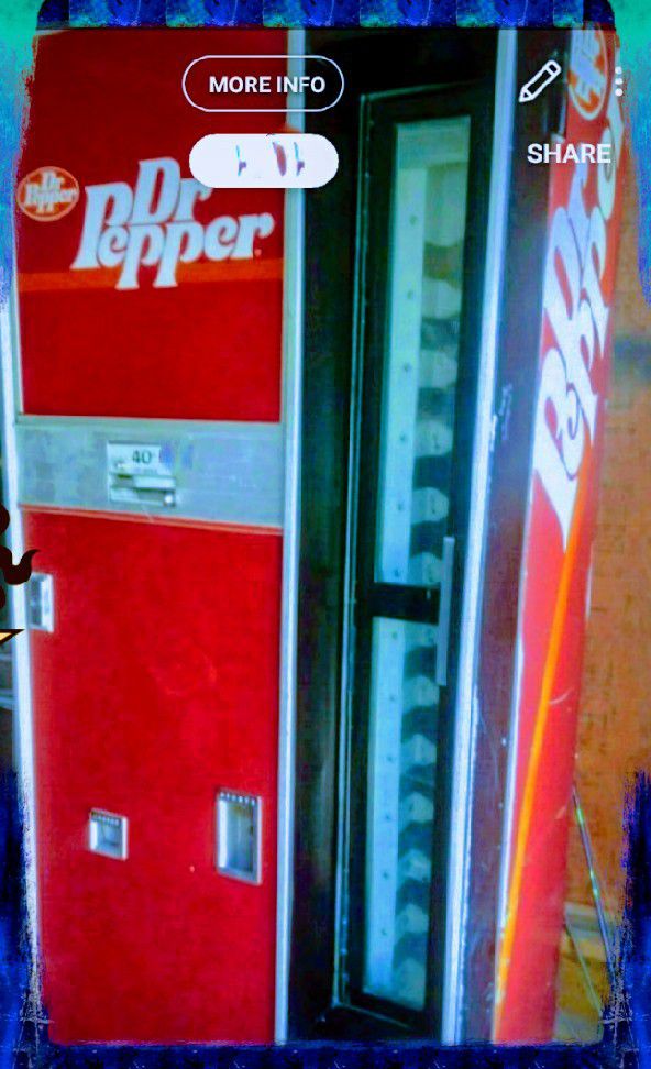 Dr. Pepper glass bottle machine for sale! Even hold beer bottles lol