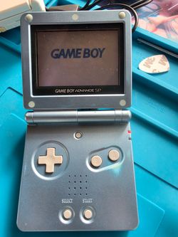 Nintendo Game Boy Advance SP