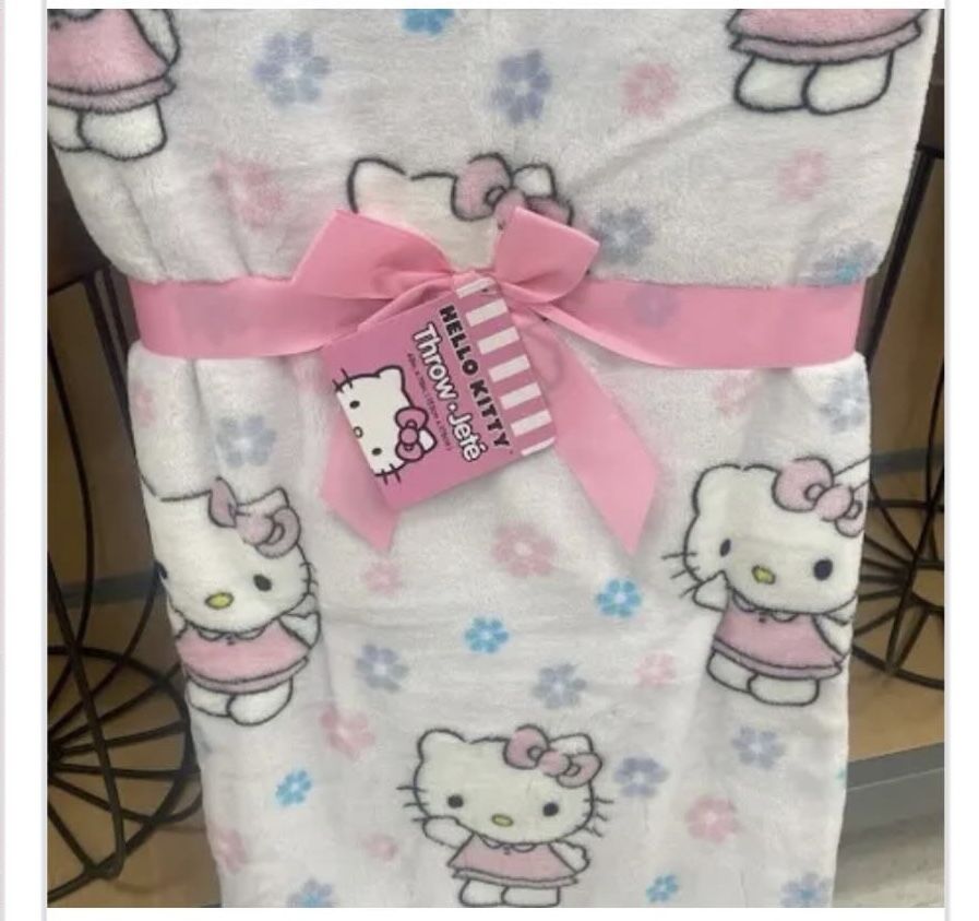 Hello Kitty Throw Blanket 