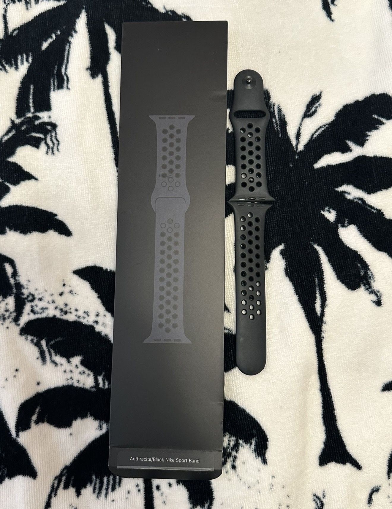 Apple + Nike Watch Bands Black 44mm
