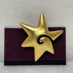 Vintage Spiral Star Celestial Anthropomorphic Matte Gold Tone Metal Brooch Pin