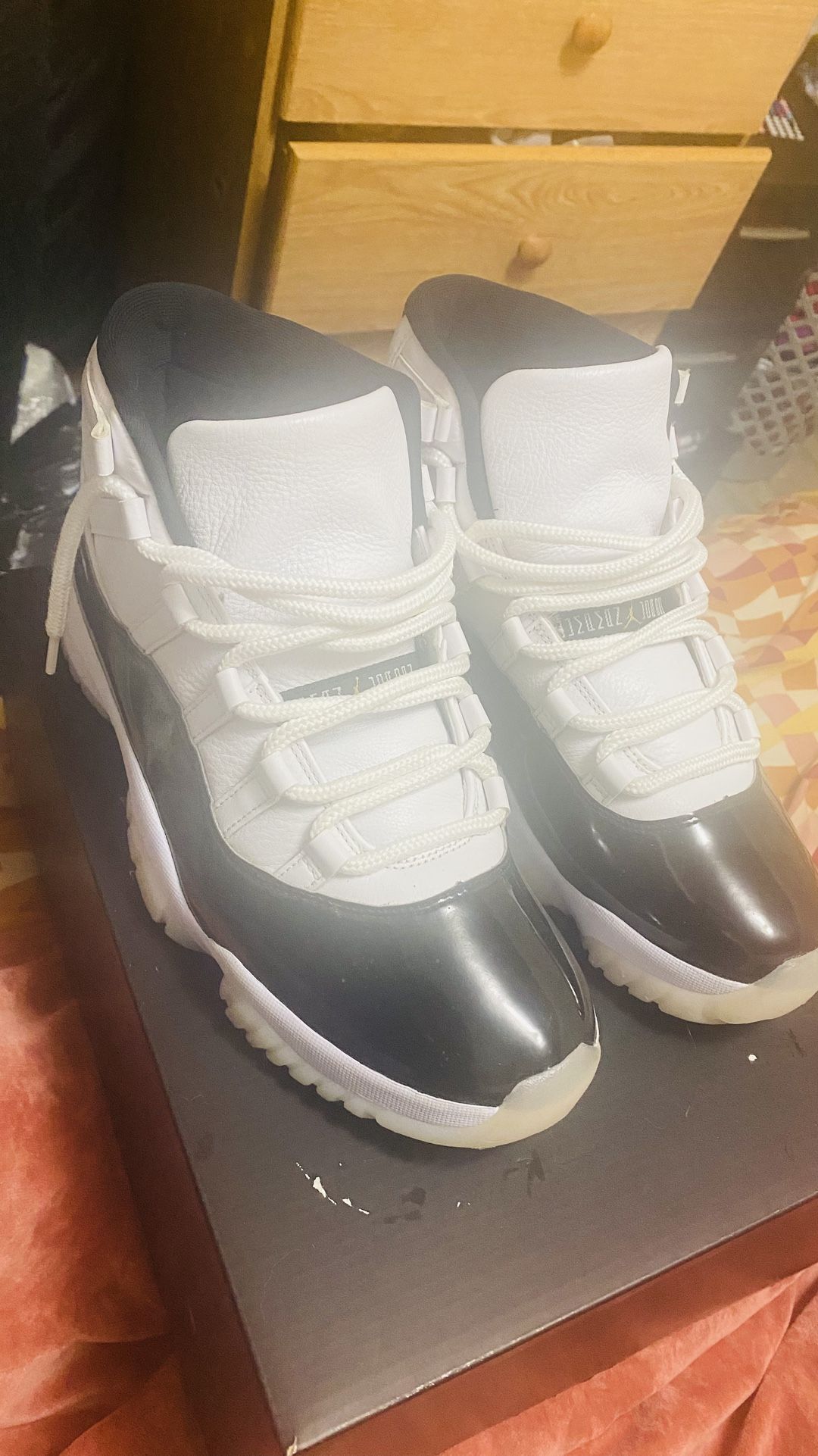 Jordan 11s Gold