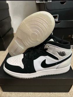 Nike Air Jordan 1 Mid Diamond Shorts GS DN4321-100 Size 6Y Brand New