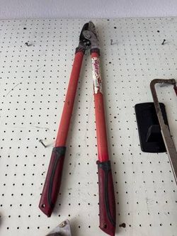 Long-handled loppers