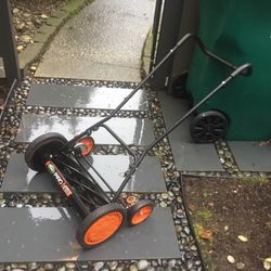 Scott pro reel Lawnmower-1 Year Old