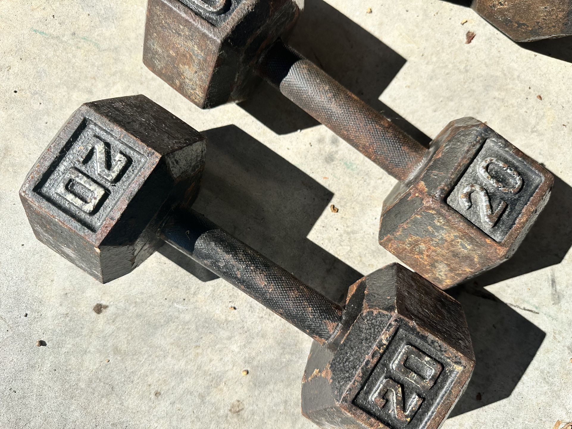 Cast iron Dumbbells-20lb. Pair
