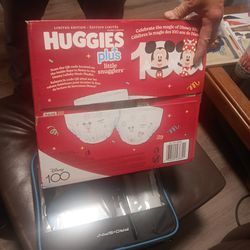 Huggies Plus 174 diapers 12 to 18 )bs