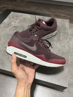 Nike Air Max men’s size 8