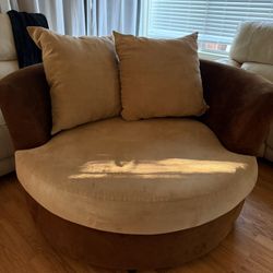 Swivel Round Couch