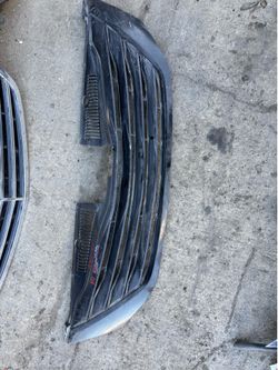 Grille for 2012 Toyota sienna grille