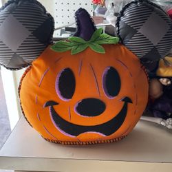 Mickey Mouse Face Pumking Pillow