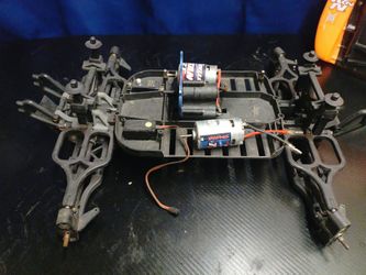 traxxas Emaxx chassis
