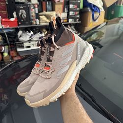 Men’s Adidas hike, shoe size 12 box