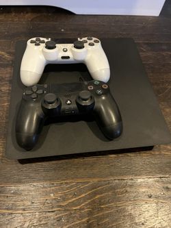 PS4 + 1Controllers + Charger